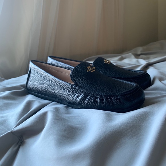 💋SOLD💋Coach Shoes - Picture 3 of 4